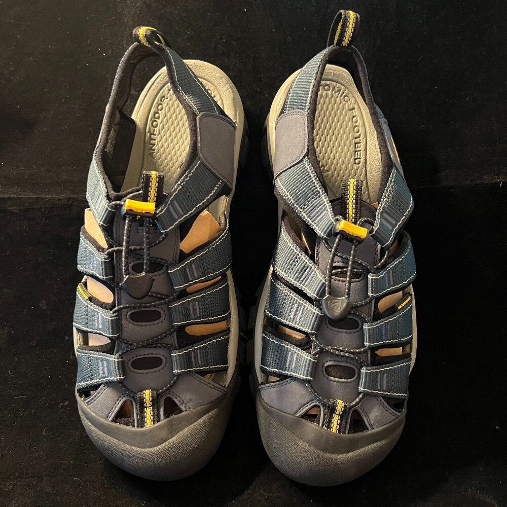Keen Newport H2 Sandal Navy Med Grey NWOT M 10.5